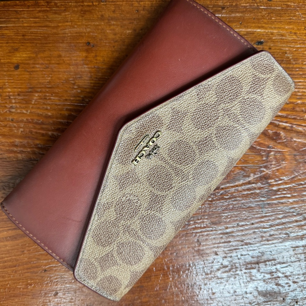 Coach Dual-Tone Leather and Signature Clutch